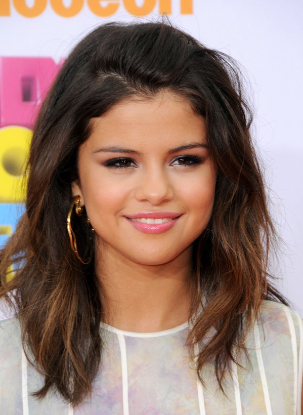 selena gomez clothing line 2011. Selena Gomez: 2011 Kids Choice