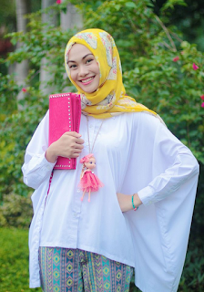 Baju Muslim Lebaran Sederhana