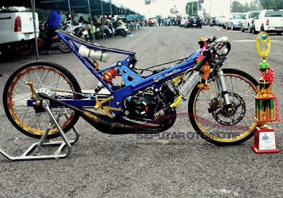 gambar modifikasi motor satria fu 