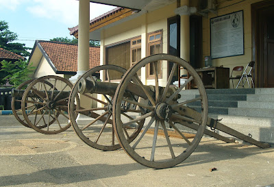 Museum Cakraningrat Bangkalan Meriam Peluru Lontar