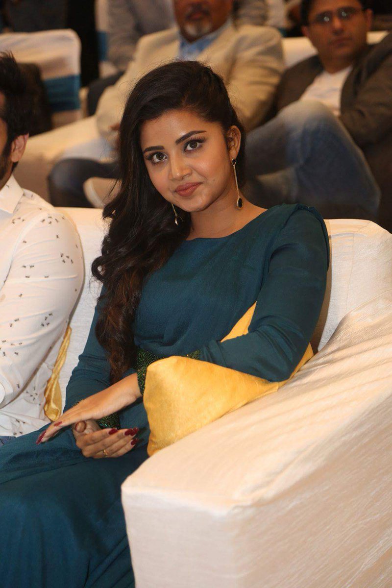 Actress AnupamaParameshwaran Latest HD Images