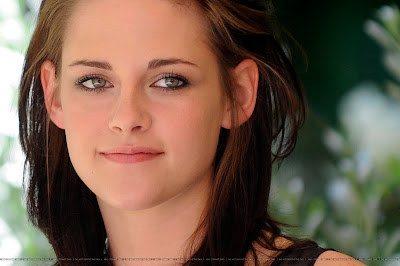 Hollywod Actress Kristen Stewart Hot  HD Wallpaper , She is one of the hottest Young celebrities Kristen Stewart Hot  including wallpapers