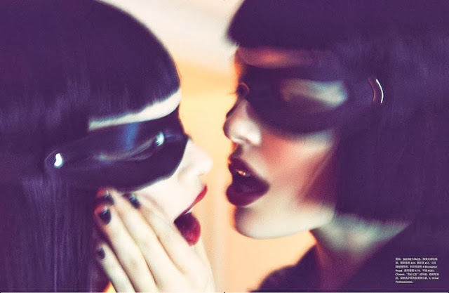 Fetish Inspirations : Anna Ewerts & Keke Lindgard by Ellen Von Unwerth For Smile China