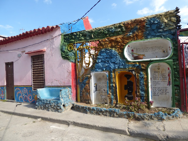 Visiting Callejon de Hamel, Havana