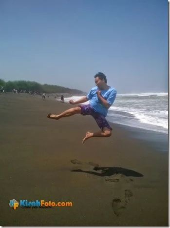 Ombak Pantai Baru Bantu Kisah Foto_08