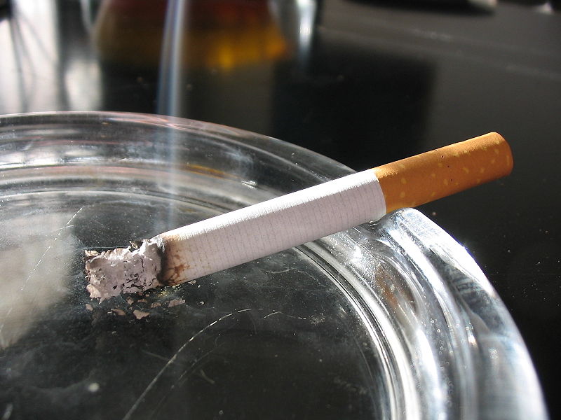 Persepsi kita :: Lelaki merokok vs Lelaki tak merokok