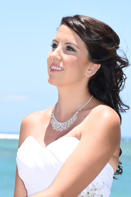 Oahu Bride