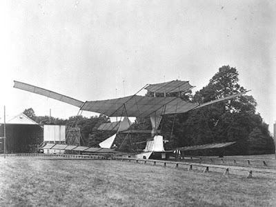 World's First Airplanes Seen On coolpicturesgallery.blogspot.com