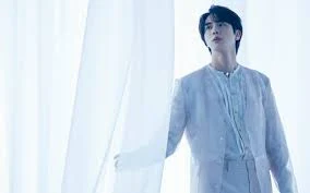 Too Handsome, Jin BTS Reaps Praise From HYBE Photo Editor