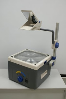 Overhead Projector. Image taken from http://community.livejournal.com/montreal/2900073.html