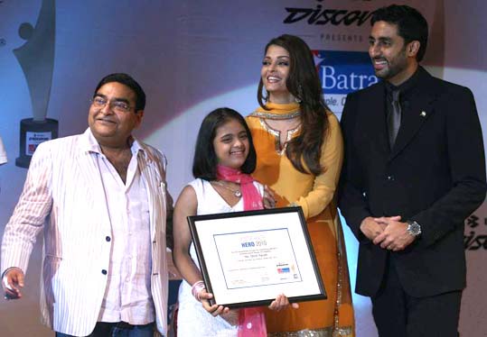 Abhishek Bachchan and Aishwarya Rai Bachchan at Dr Batras Health Awards  Photos gallery