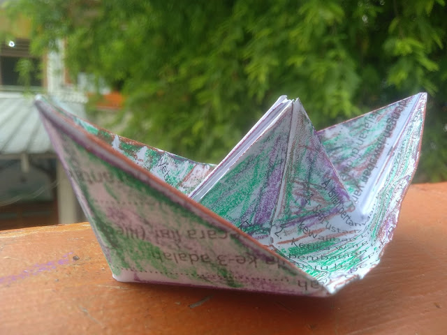 Membuat Perahu dari Kertas