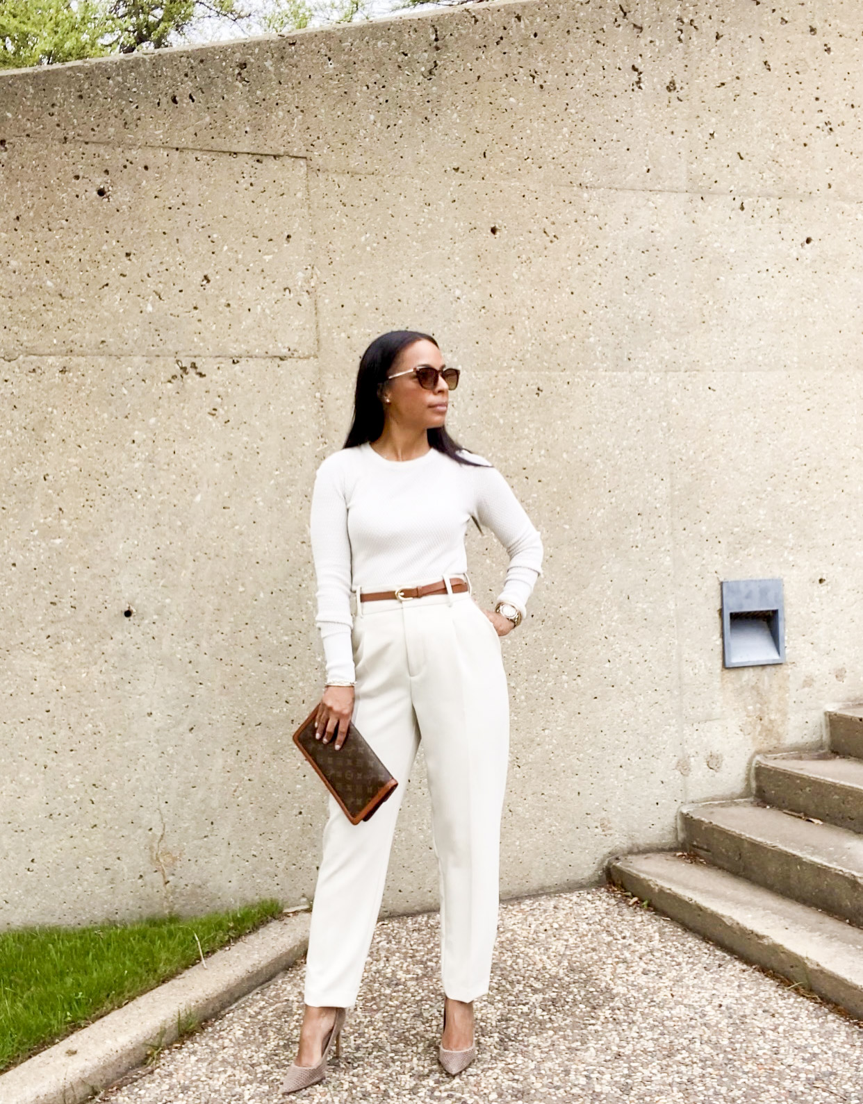 Classy Chic and Stylish White Pants Outfits for Every Occasion