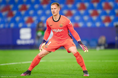Ter Stegen could have scored a "comical" goal if it wasn't for Busquets and Eric Garcia