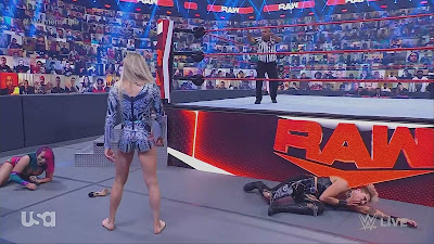 WWE Charlotte Flair Rhea Ripley Raw