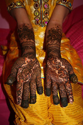 Mehndi Tattoo Designs Seen On www.coolpicturegallery.net