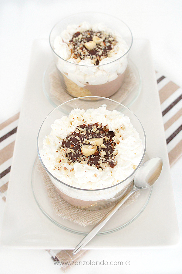 Coppe dolci di cioccolato, nocciole e ricotta ricetta light recipe chocolate and ricotta mousse bowls