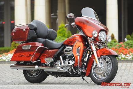 2010 Harley Davidson FLHTCUSE CVO Ultra Classic Electra Glide