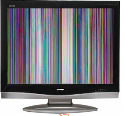 Hình 35 - Khi bị mất điện áp điều khiển Pixel Clock - Màn hình có các sọc mầu xanh đỏ dọc màn hình, không có hình.
