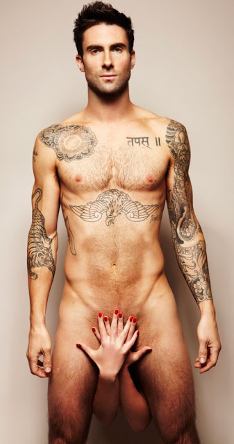 The 31-year-old Maroon 5 front man showed off his naked, tattooed body to 