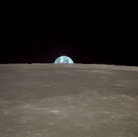 Earthrise seen from the Moon - Apollo 11, Orbit of the Moon