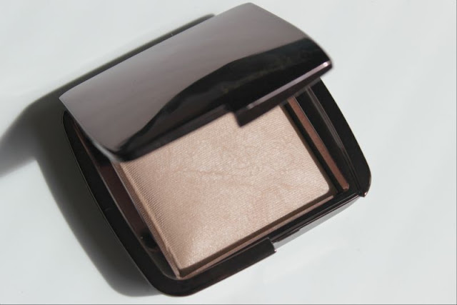 Hourglass Ambient Lighting Powder in Luminous Light