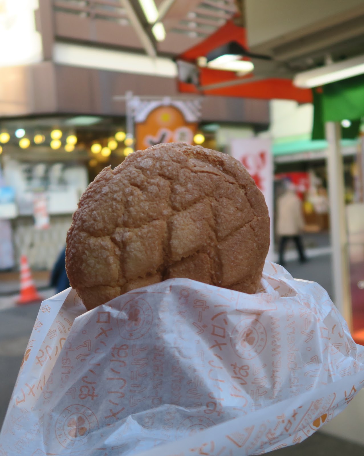 melon bread japan tokyo sensoji bakery