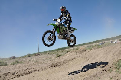 El enduro estrena un circuito en Piedra del Águila.