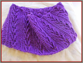 Sweet Nothings Crochet pattern blog, paid pattern for a gorgeous cowl