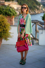 Vintage style floral dress, 50s style dress, Sorrento coast holidays, Fashion and Cookies, fashion blogger