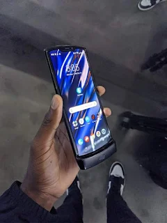 سعر ومواصفات Motorola Razr 2019