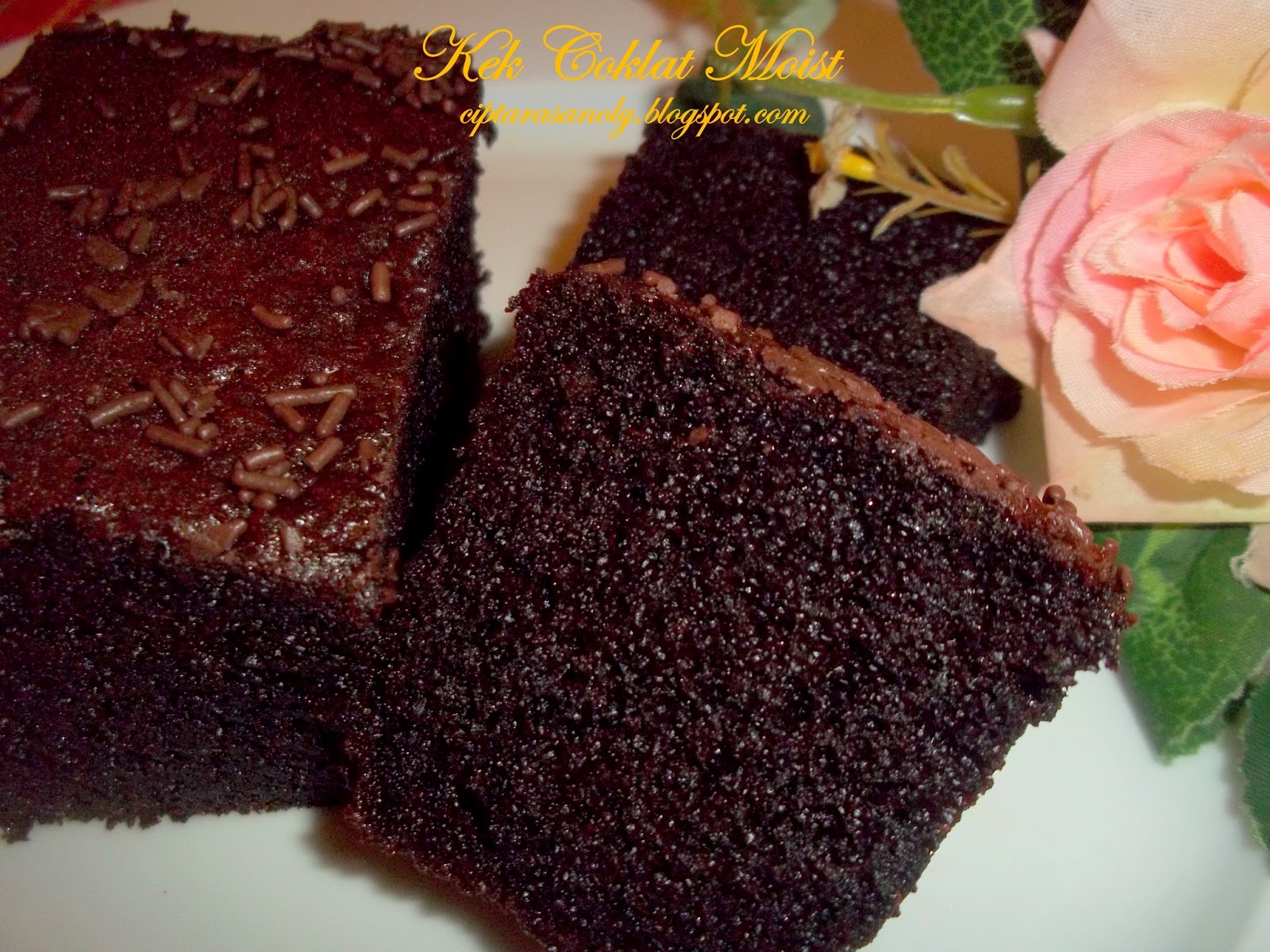 CiptaRasa Noly: KEK COKLAT MOIST BAKAR