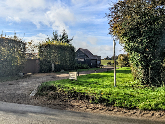 Turn right on Albury bridleway 17