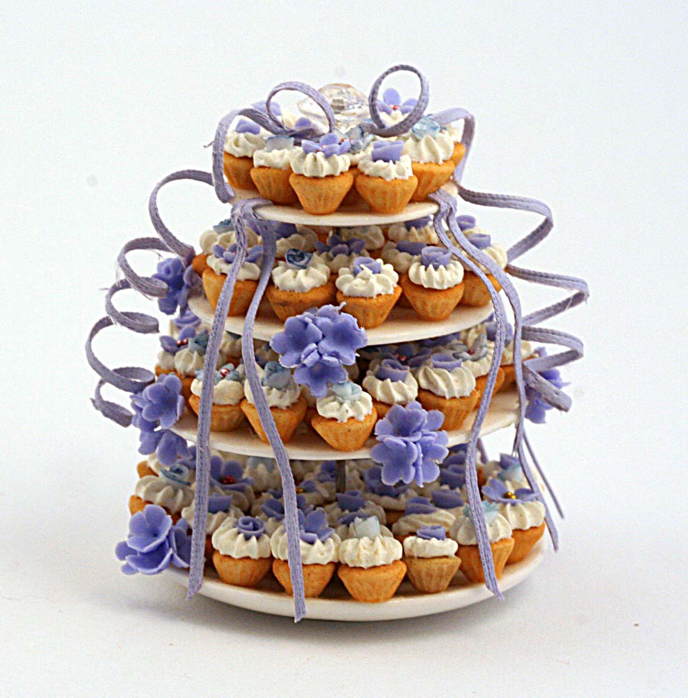 wedding cake made up of