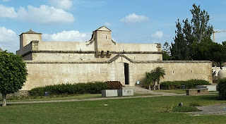 Castillo de Bezmiliana, fortaleza en Rincón de la Victoria, Axarquia malagueña