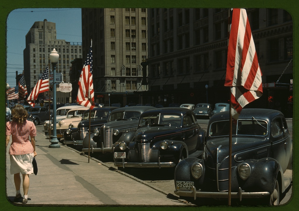 36 Amazing Historical Pictures. #9 Is Unbelievable - Lincoln, Nebraska in Color in 1942 by John Vachon.