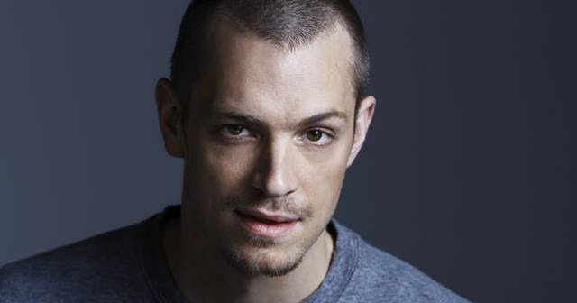 Joel Kinnaman wife, height, girlfriend, age, wedding ...