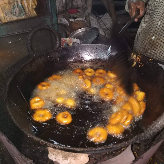 Garmagaram Bara Chhana - Roadside Odia food in Balasore