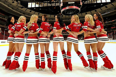 Hot Pose Chicago Blackhawks Cheerleaders