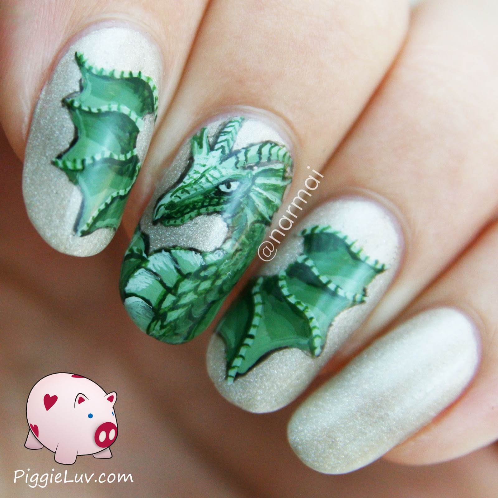 PiggieLuv: Green dragon nail art