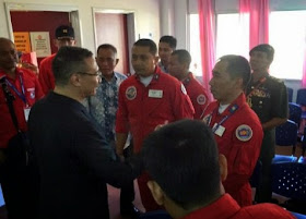 Menhan Ryamizard dan Menhan Malaysia jenguk pilot TNI AU