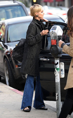 Ashlee Simpson shopping on Melrose Avenue