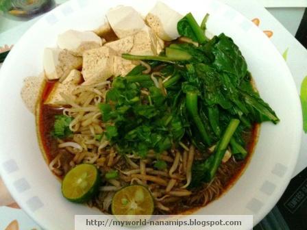 laksa ingredients. sarawak laksa recipe.