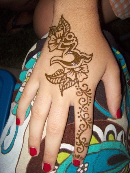 Henna Flower Tattoo Picture 7