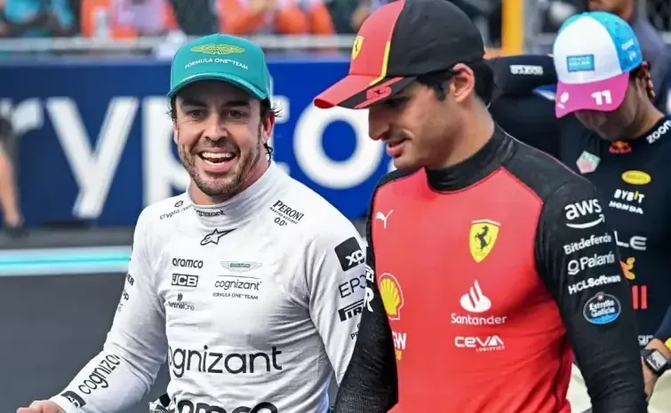 Fernando Alonso con Carlos Sainz