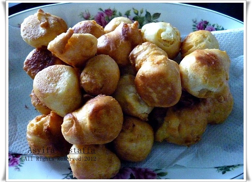 LiFe Is SwEeT: Cucur susu lemak manis