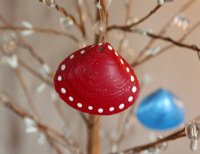 Kid's Crafts: Painted and Glitter Seashell Christmas Ornaments