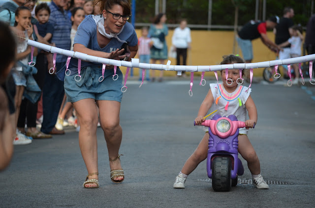 Carrera de cintas infantil en Llano