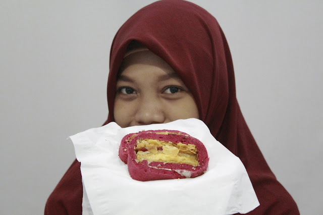 Medan Napoleon Strawberry, Si Merah Manis