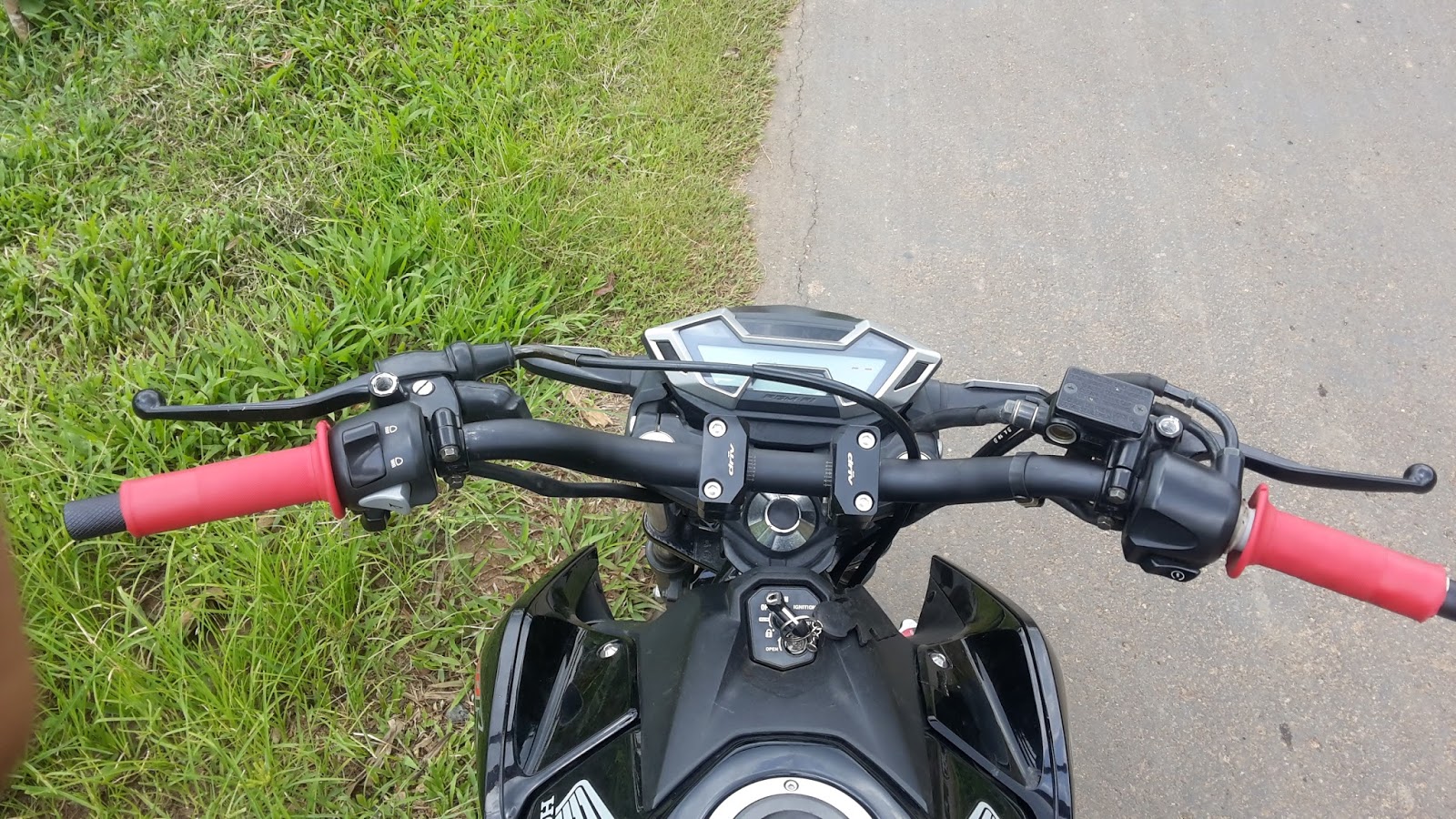 All New CB150R Modifikasi Setang Fatbar Makin Gagah Gan